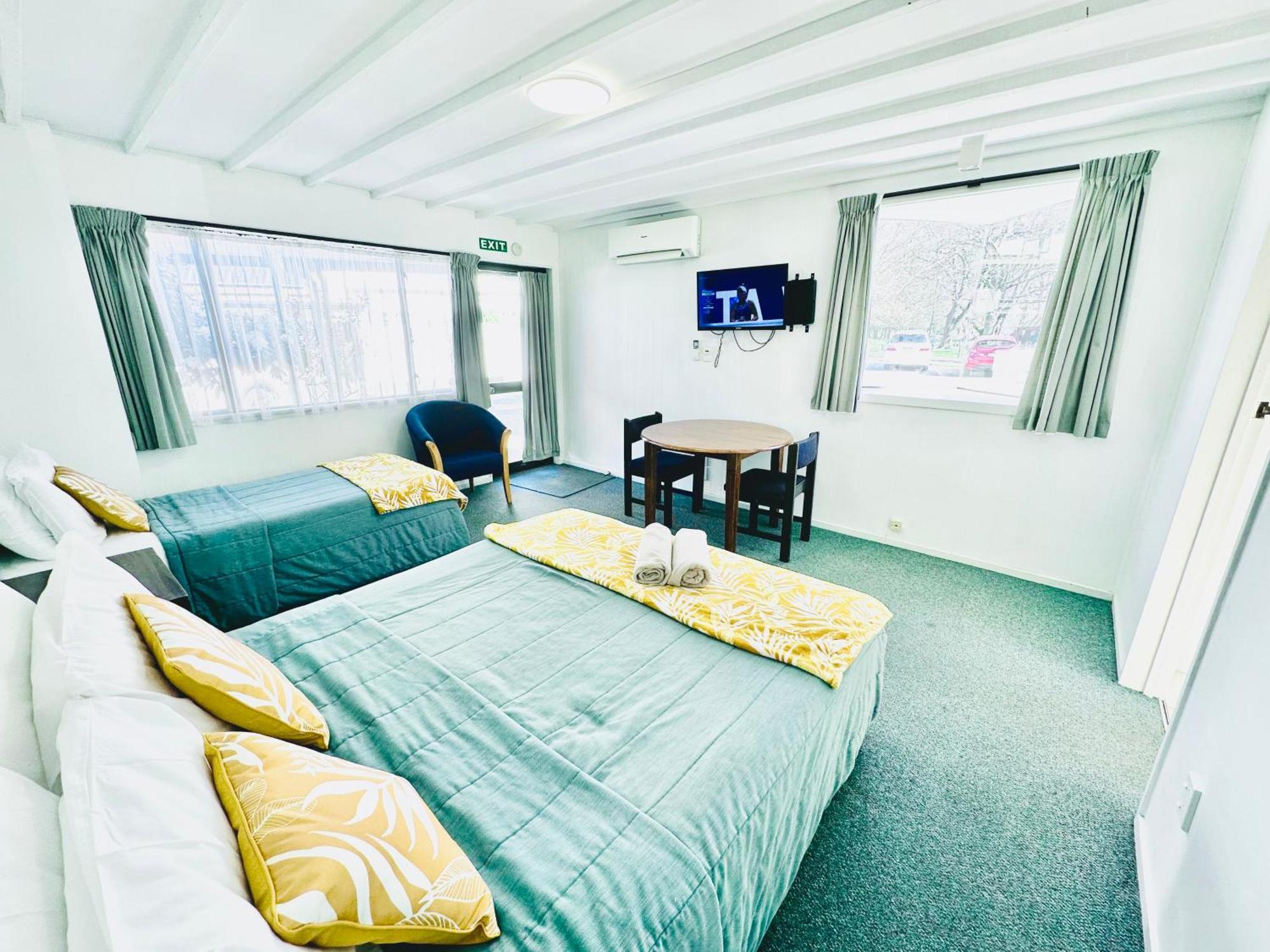 Gothic Heights Motel Κράισττσερτς Εξωτερικό φωτογραφία