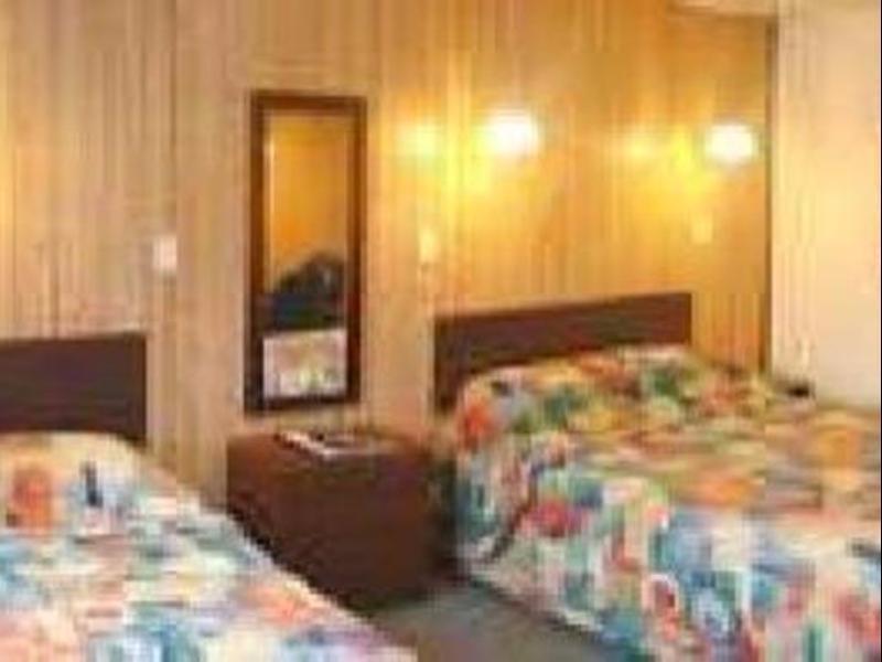 Gothic Heights Motel Κράισττσερτς Εξωτερικό φωτογραφία