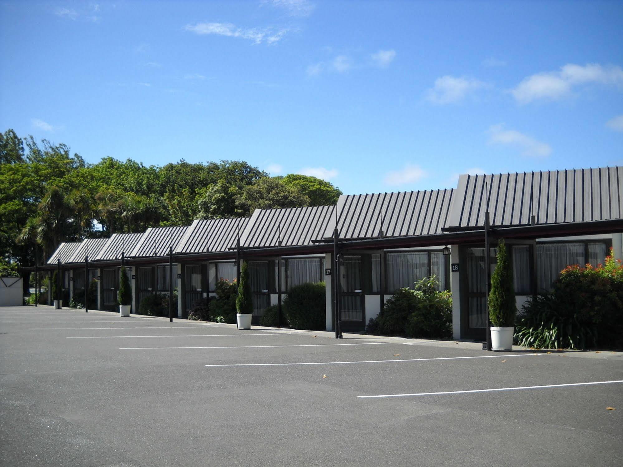 Gothic Heights Motel Κράισττσερτς Εξωτερικό φωτογραφία