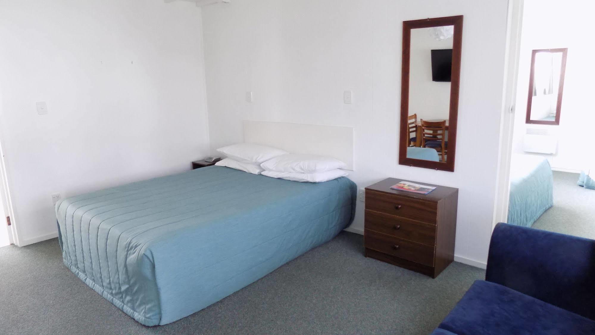 Gothic Heights Motel Κράισττσερτς Εξωτερικό φωτογραφία
